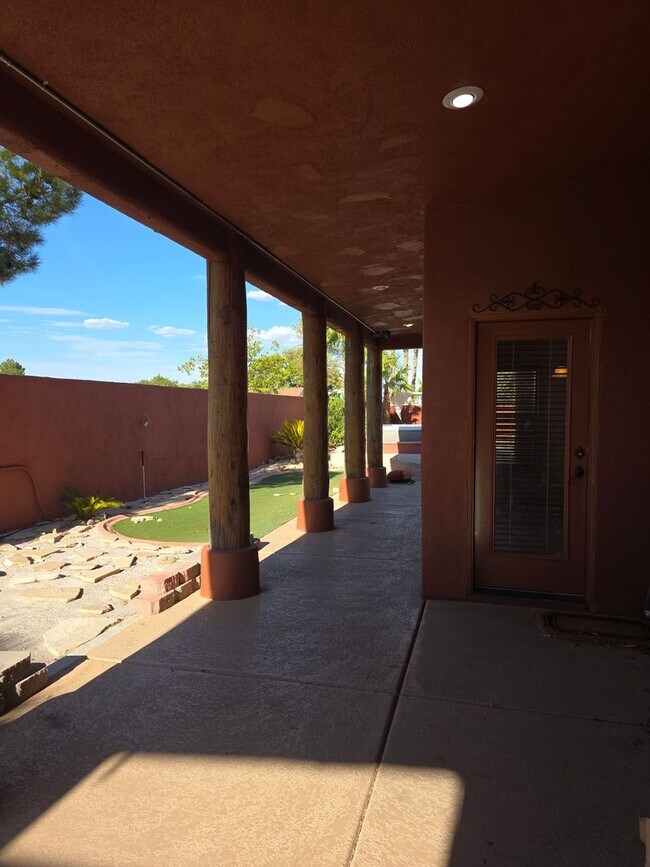 Building Photo - 8152 Eagledancer Ave
