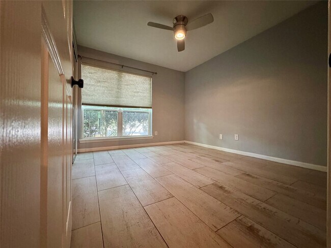 Building Photo - 5005 Georgi Ln