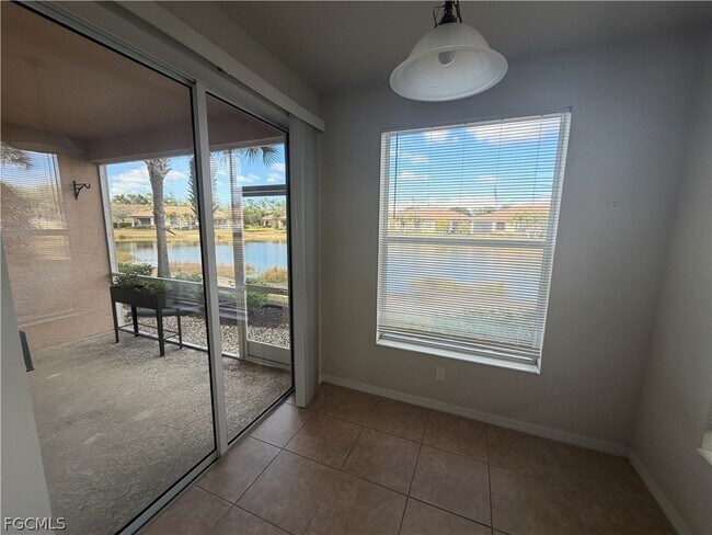 Building Photo - 10339 Whispering Palms Dr