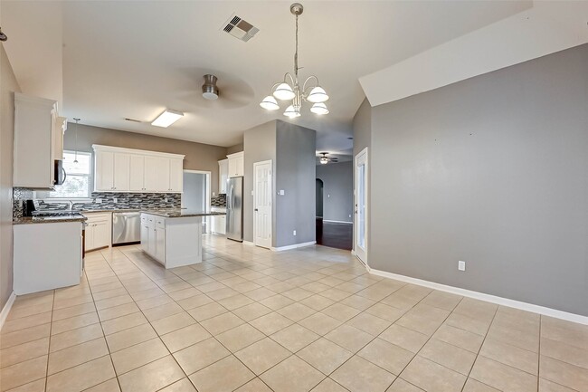 Building Photo - 987 Arbor Crossing