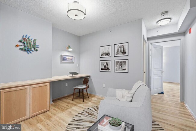 Building Photo - 7111 Woodmont Ave