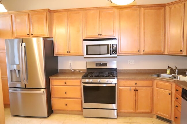 Building Photo - 1160 Winchester Ln