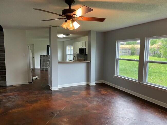 Building Photo - 1594 Birkshire Ct