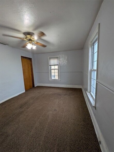 Building Photo - 725 Chartiers St