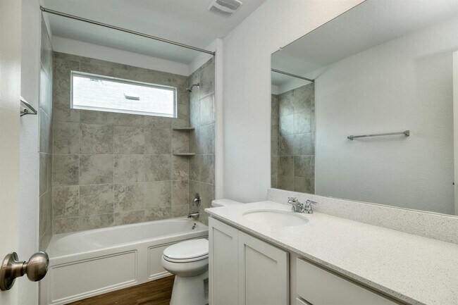 Building Photo - 200 Coventry Dr