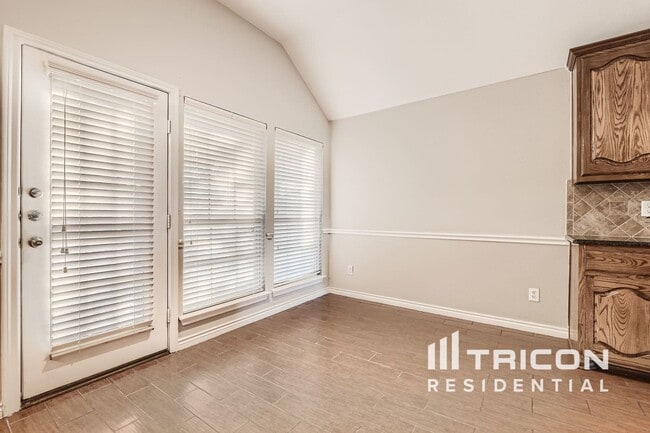 Building Photo - 7100 Brekenridge Dr