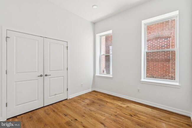 Building Photo - 2529-35 Frankford Ave