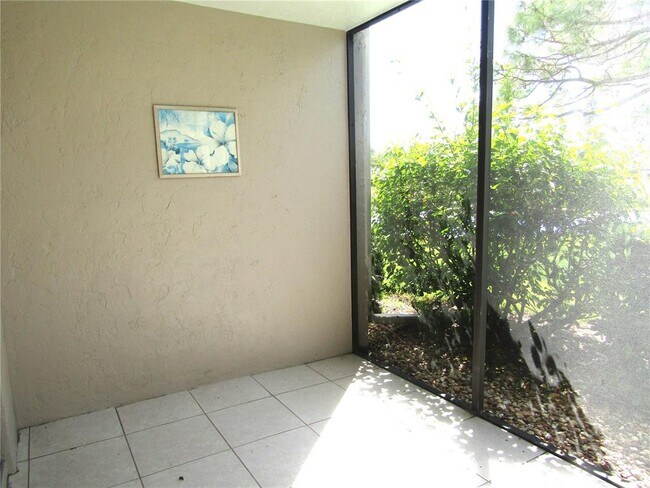 Building Photo - 2973 Taywood Meadows