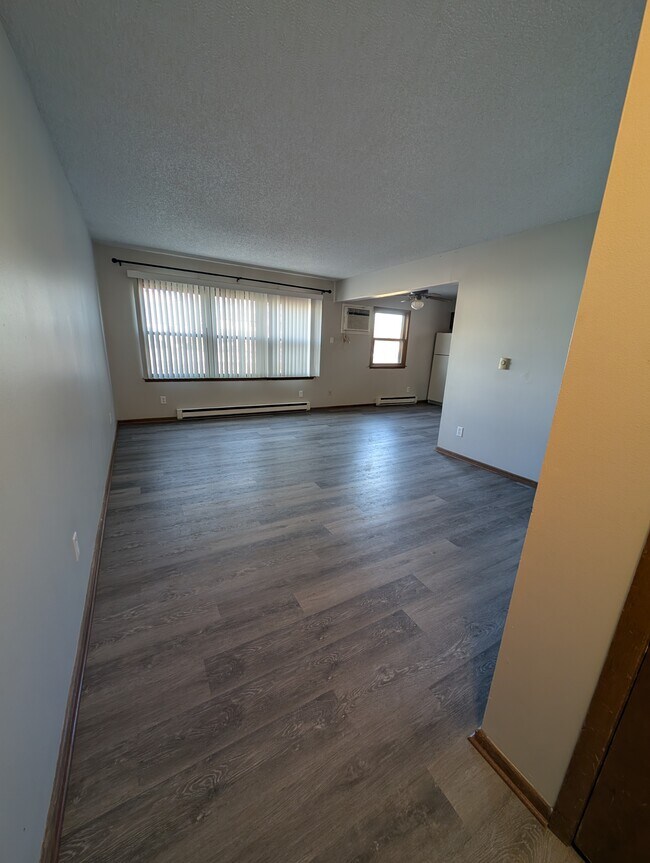 Building Photo - 265 5th St