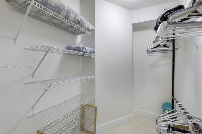 Building Photo - 3000 N Ocean Dr