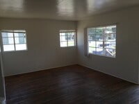 Building Photo - House