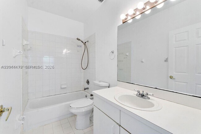 Building Photo - 16035 Emerald Cove Rd