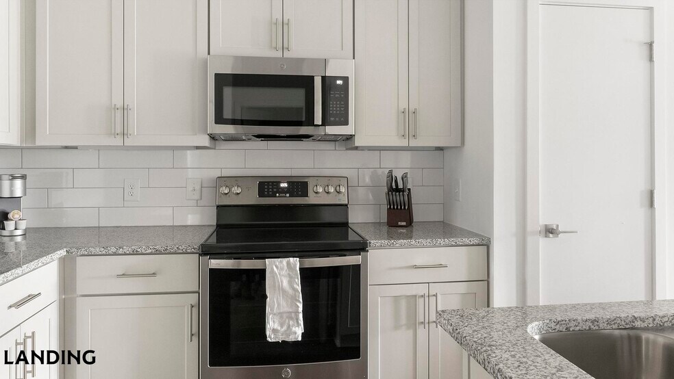 Building Photo - 2110 Birkhall St