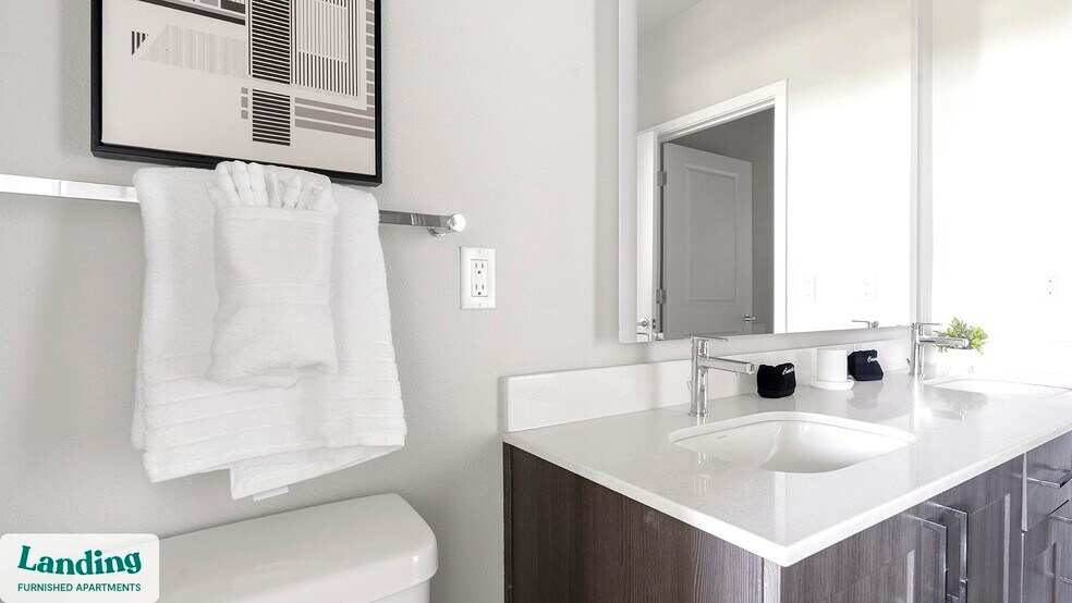 Building Photo - 6850 Foxtail Palm Wy