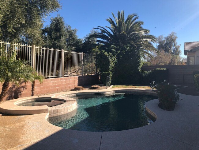 Building Photo - Aliante 1 Story 3 Bedroom + Casita, Pool & Spa