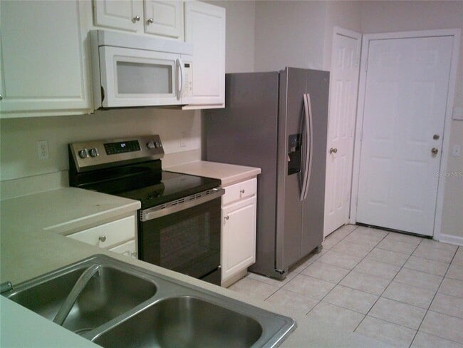 Building Photo - 6292 Twain St