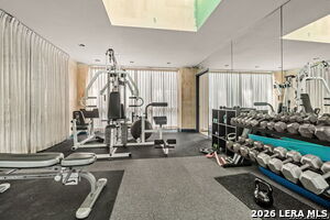 Building Photo - 7701 Wurzbach Rd