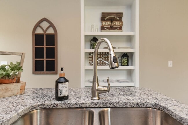 Building Photo - Coming Available!