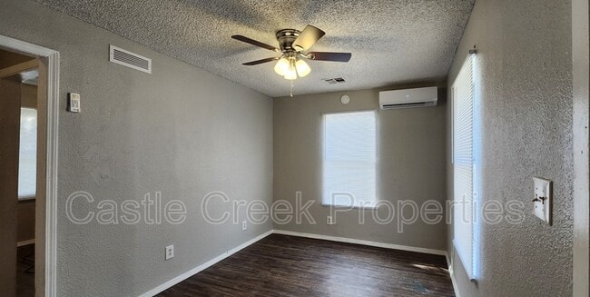 Building Photo - 2508 SE 12th St