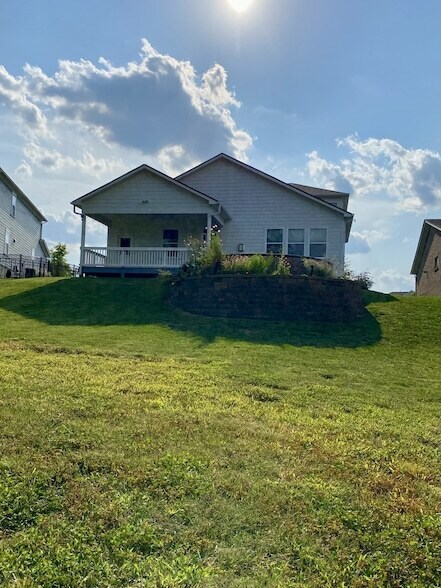 Building Photo - 2225 Maytown Cir