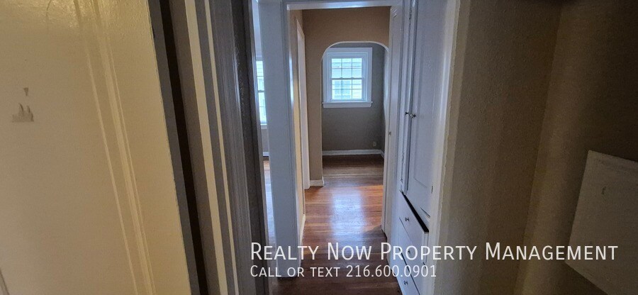 Building Photo - 3634 Glencairn Rd