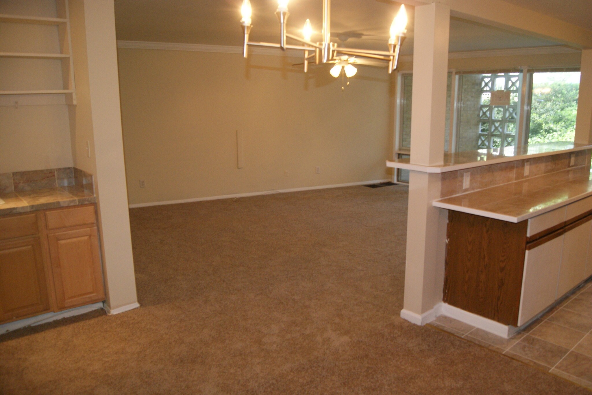 Building Photo - 7527 Spring Lake Dr