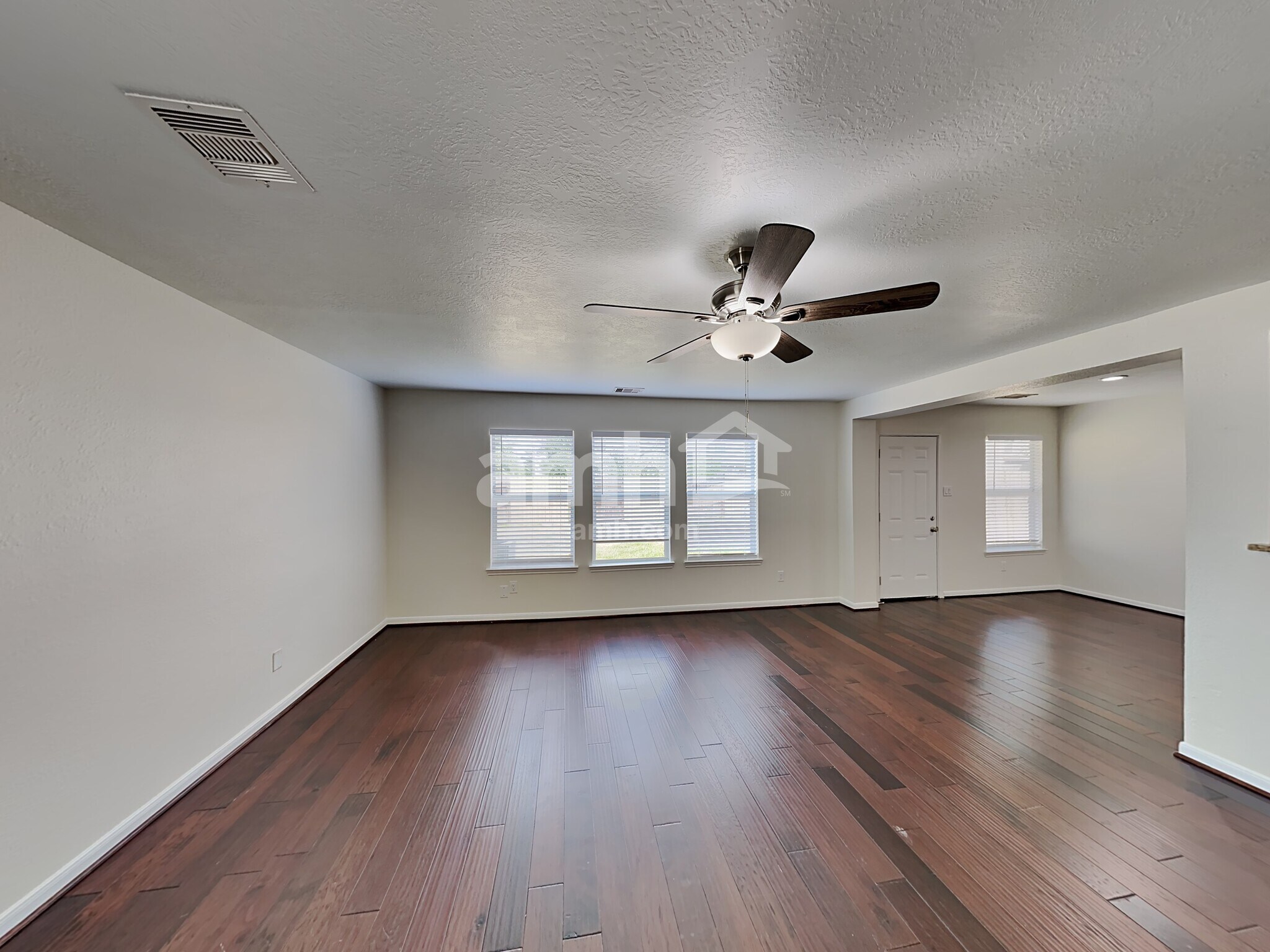 Building Photo - 18735 Westgate Park Dr