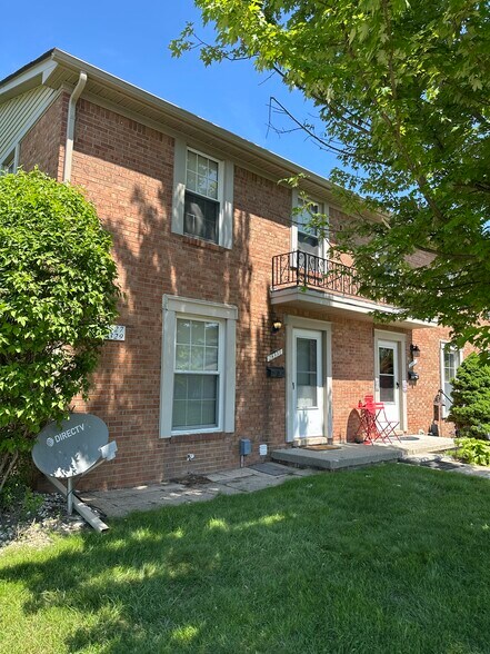 Building Photo - 28331 Greenbriar Way