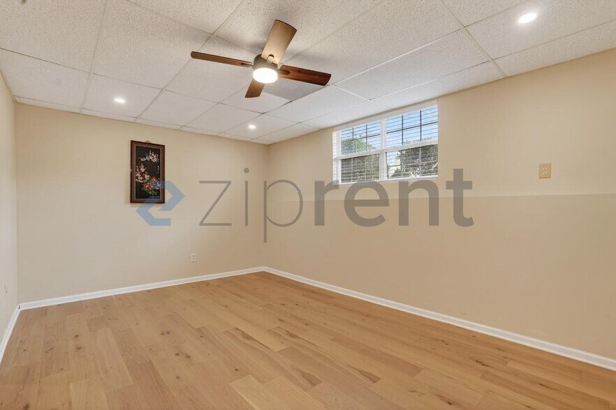 Building Photo - 3968 Broken Horn Ct