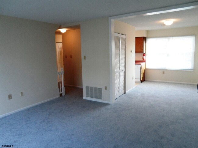 Building Photo - 12 Galleon Ct