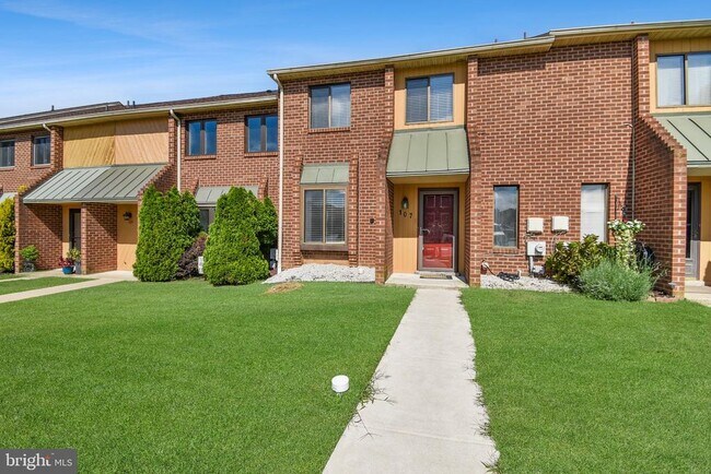 Building Photo - 107 Conway Ct