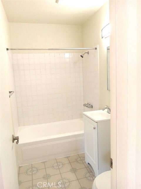 Building Photo - 6510 Marbrisa Ave