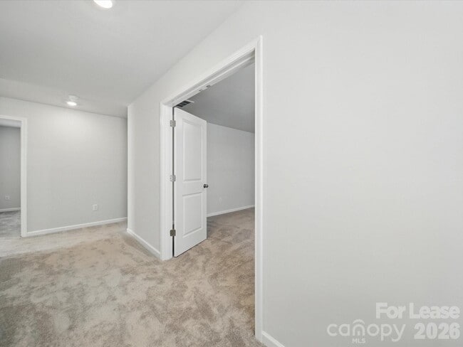 Building Photo - 13300 Hampton Bay Ln