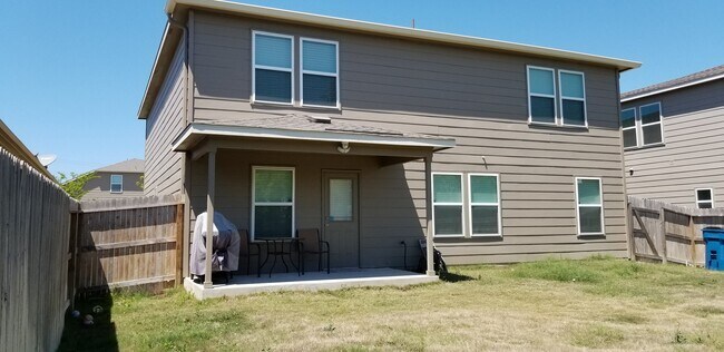 Building Photo - Kensington Ranch built in 2017 5 bedroom 2...