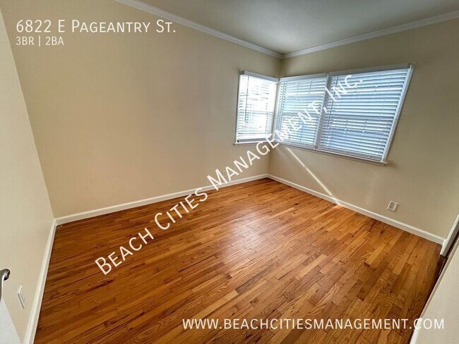 Building Photo - 6822 E Pageantry St