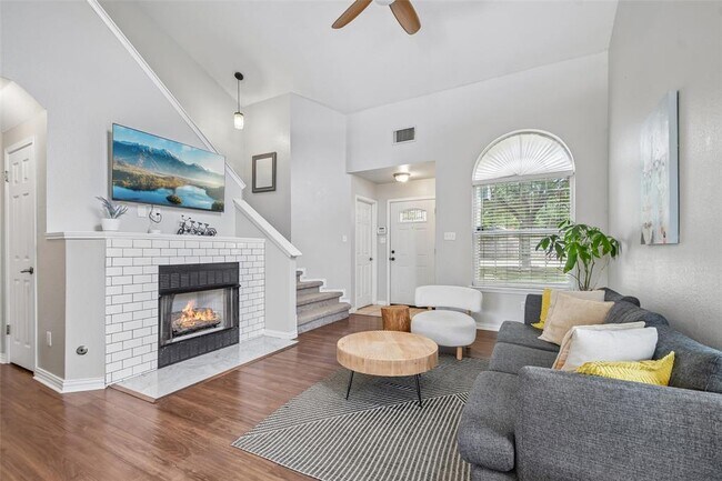 Building Photo - 1110 Brashear Ln
