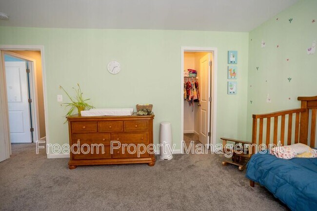 Building Photo - 2425 Morgans Point Dr