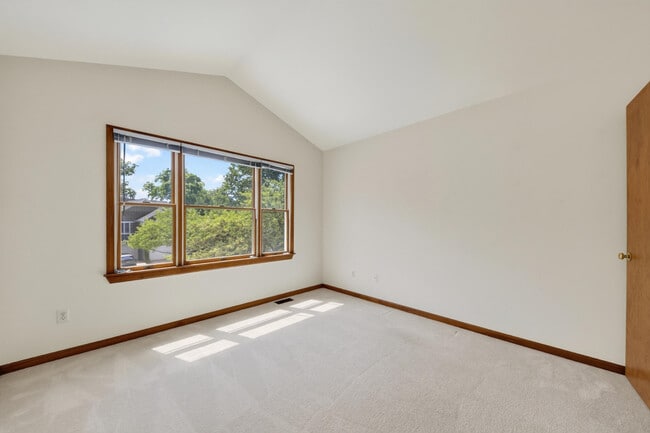 Building Photo - 2445 Mulberry Ct