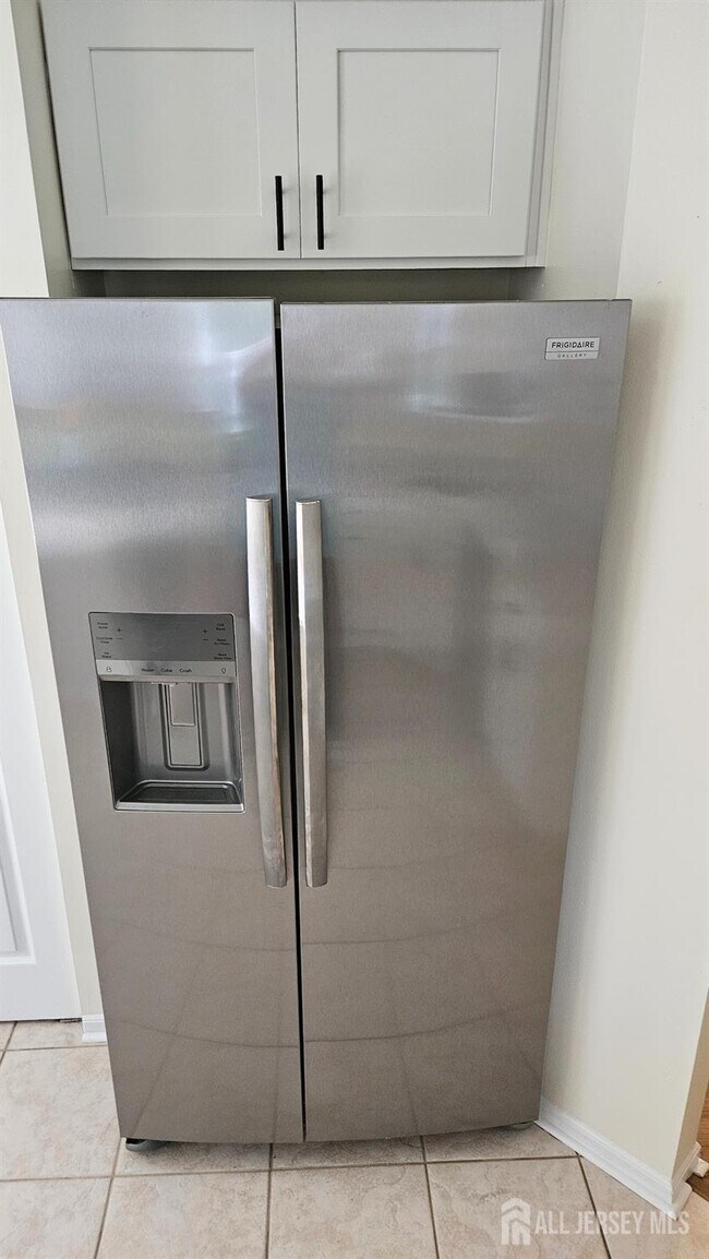 Building Photo - 405 Cobblestone Ct