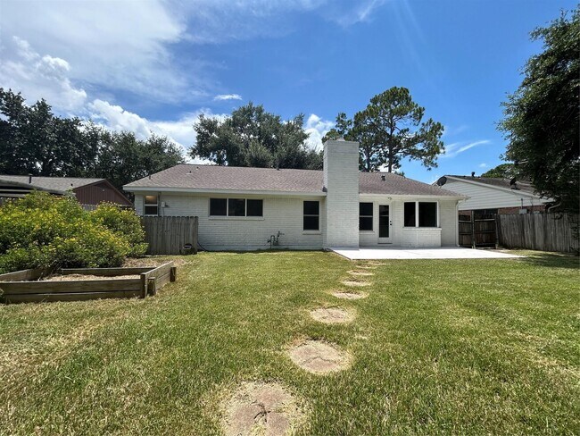 Building Photo - 12118 Dorrance Ln