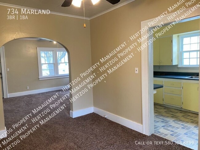 Building Photo - 734 Marland-