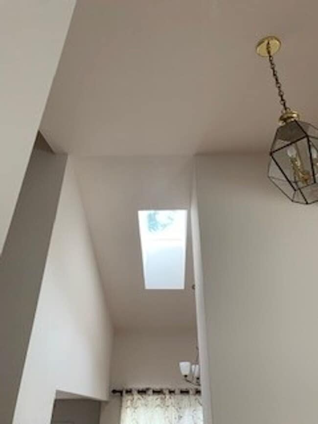 Building Photo - 4 Bedroom 2.5 Baths+ Bonus Home Office/ Woodinville $3850 per Month