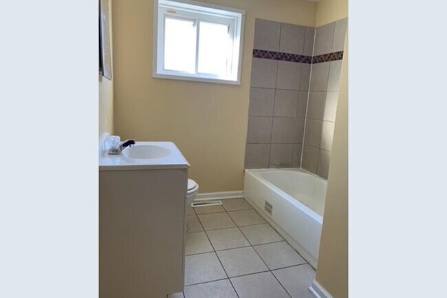 Building Photo - 16122 Wolcott Ave