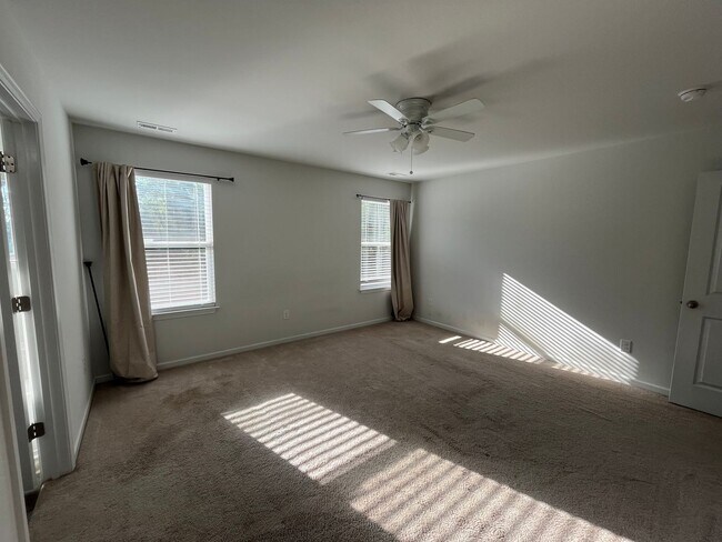 Building Photo - 751 Stradleigh Ct