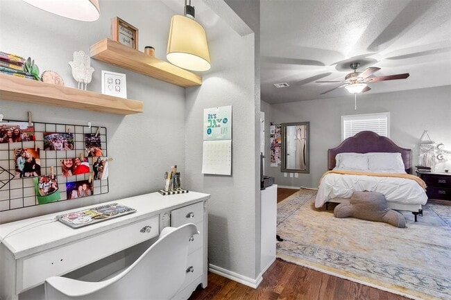 Building Photo - 520 E 17th Ave