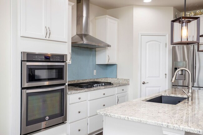 Building Photo - 2391 Findley Cir