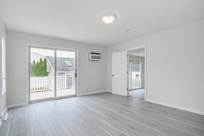Building Photo - 316 Reef Rd