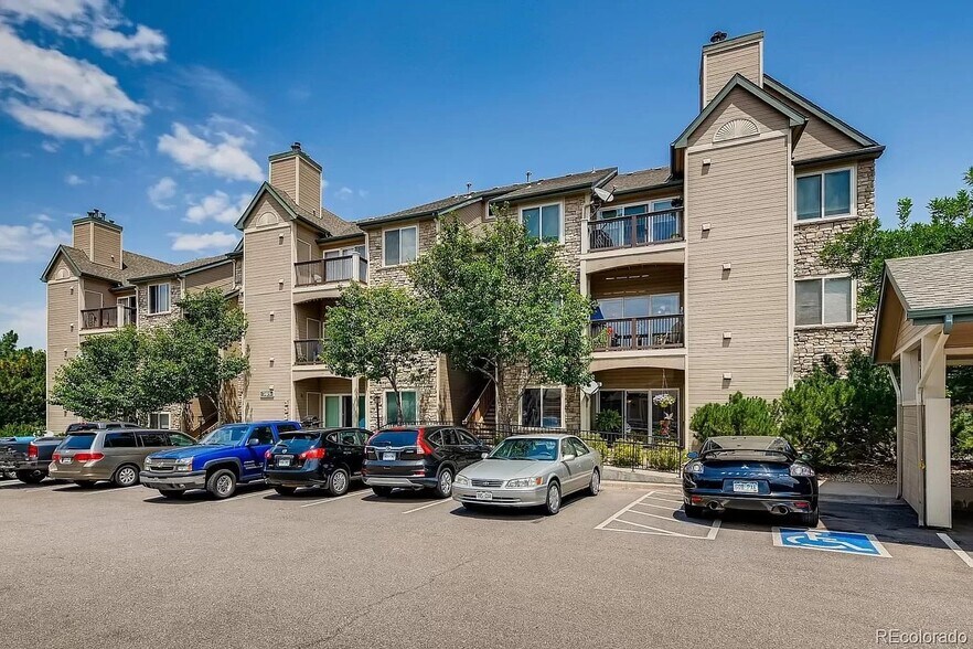 Building Photo - 7415 S Alkire St