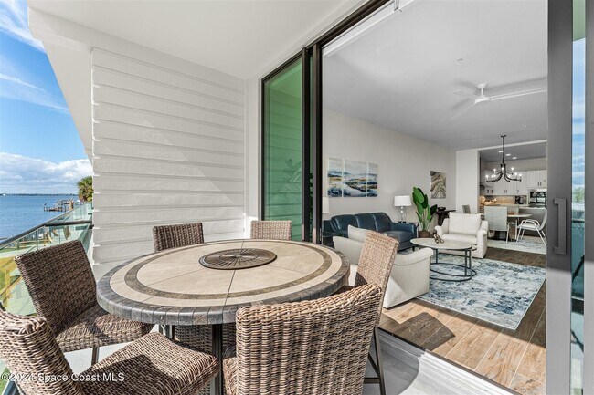 Building Photo - 225 Strand Dr