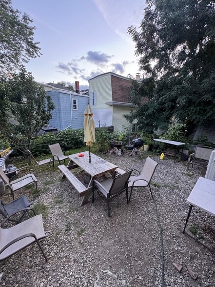 Building Photo - 7 Pinckney Pl